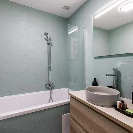Splendid Flat In The Centre Of - Parkingpool - 2br6p Saint-Tropez