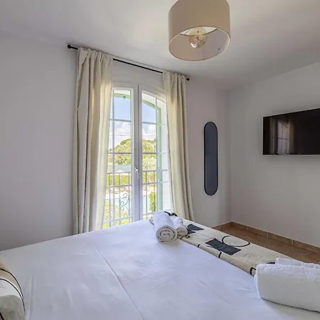 Splendid Flat In The Centre Of - Parkingpool - 2br6p Saint-Tropez